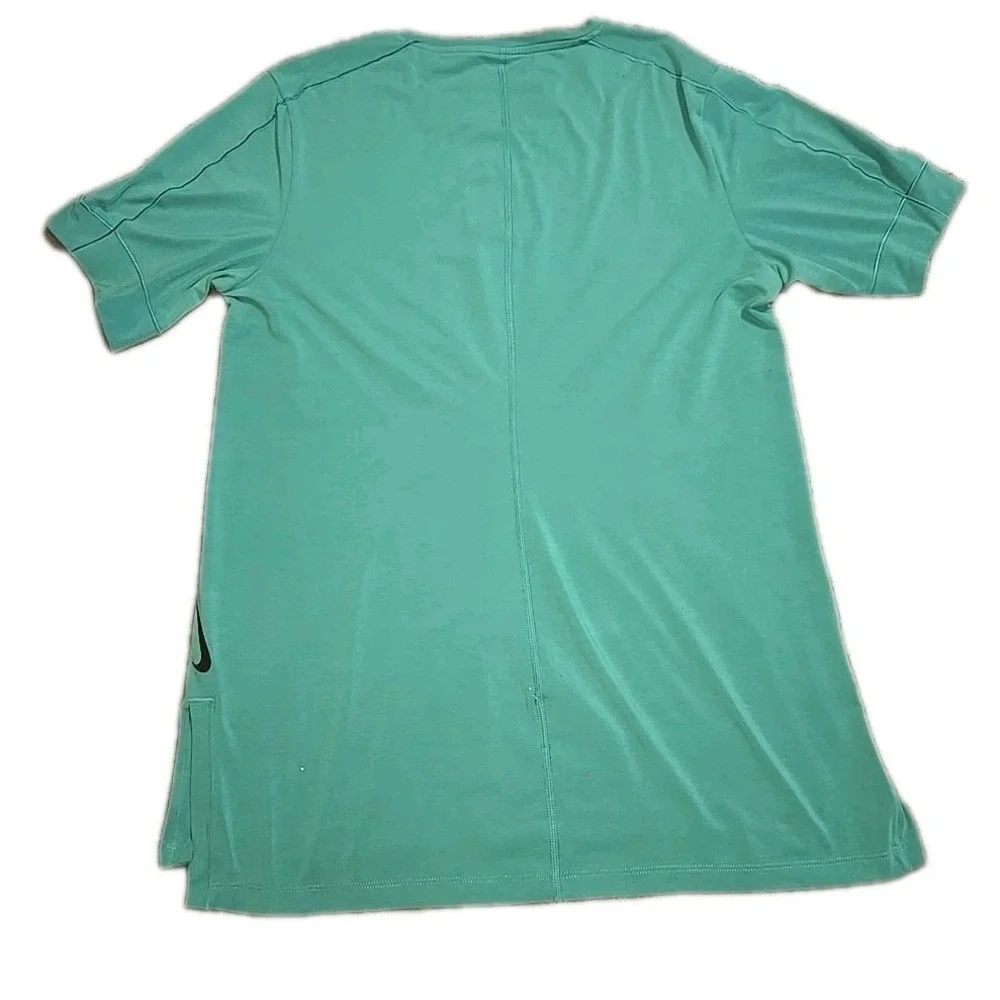Nike‎ Training Dri-FIT Tee Mens Medium Green Vertical Front Seam Slim Fit EUC